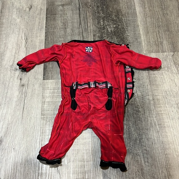 Kickee Pants Ruffle Coverall with snaps size 0-3M - Picture 5 of 9